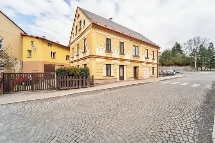 Pronájem činžovního domu, Jilemnice, Dolení, 410 m2