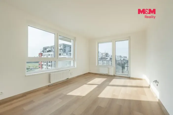 Prodej bytu 1+kk, Praha - Dolní Měcholupy, Honzíkova, 35 m2