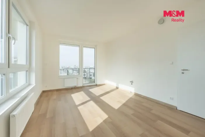 Prodej bytu 1+kk, Praha - Dolní Měcholupy, Honzíkova, 35 m2
