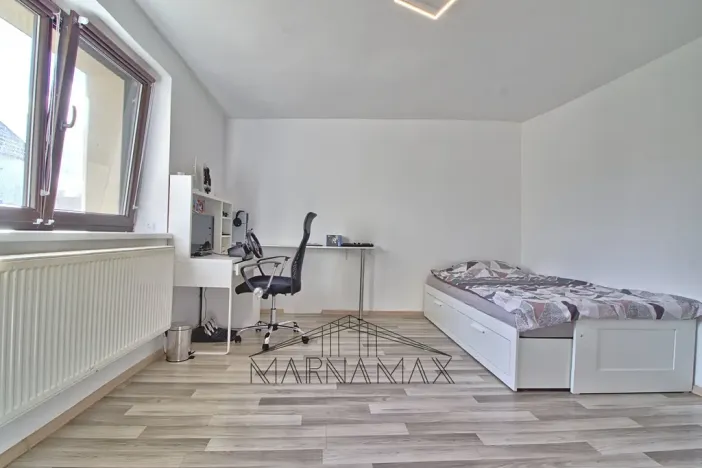 Prodej rodinného domu, Pesvice, 200 m2