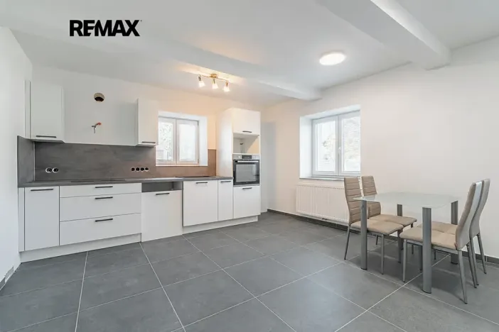 Pronájem rodinného domu, Horní Lukavice, 173 m2
