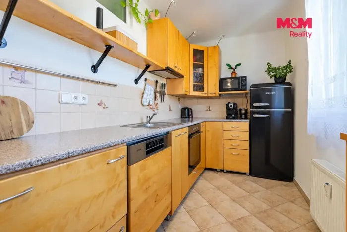 Prodej bytu 2+kk, Třeboň - Třeboň II, Nádražní, 50 m2