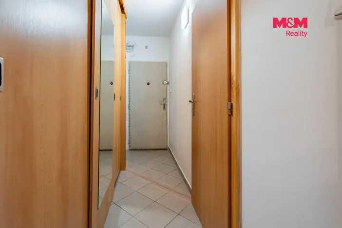 Prodej bytu 2+kk, Třeboň - Třeboň II, Nádražní, 50 m2