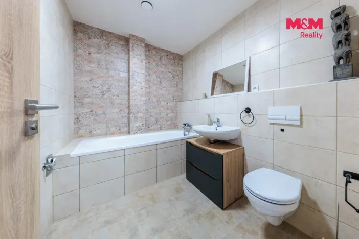 Prodej bytu 2+kk, Nová Role, Svobodova, 39 m2