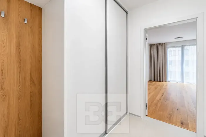 Prodej bytu 1+kk, Praha - Košíře, Starokošířská, 40 m2