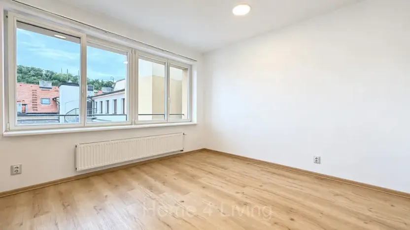 Pronájem bytu 3+kk, Praha - Karlín, Pod výtopnou, 70 m2