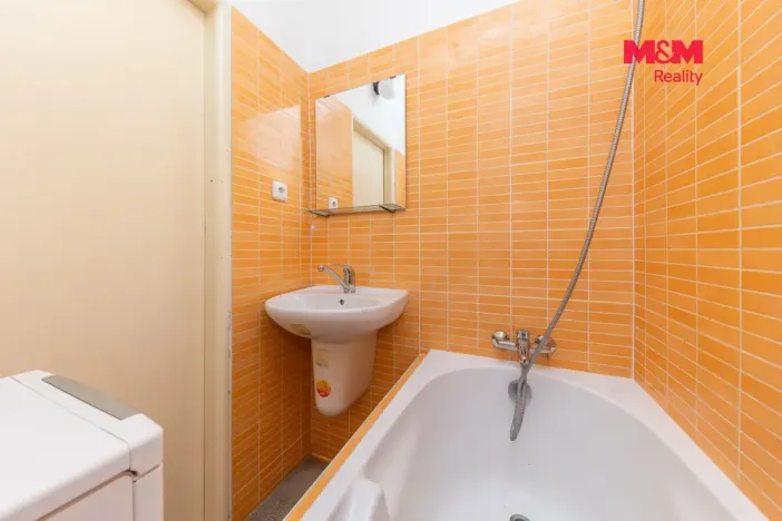 Prodej bytu 1+1, Brno - Komín, Podlesí, 39 m2