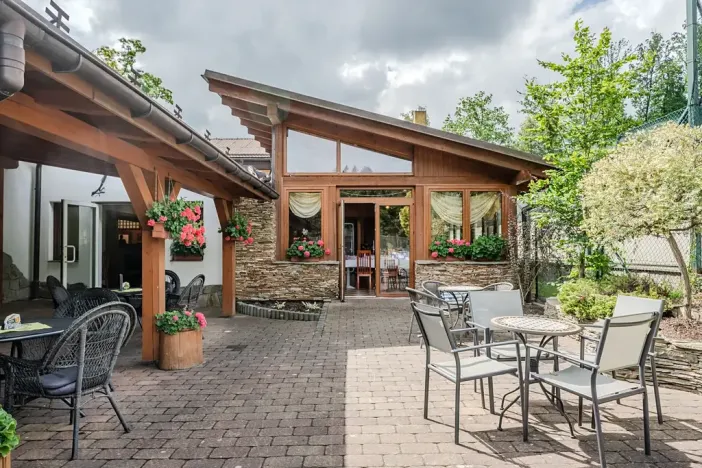 Prodej restaurace, Jablunkov, 752 m2