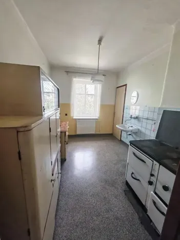 Prodej bytu 4+1, Polička, Zákrejsova, 99 m2