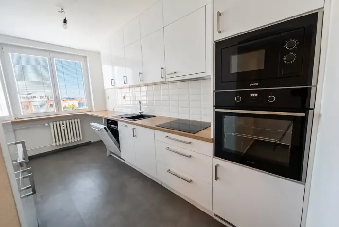 Pronájem bytu 3+1, Brno, Konradova, 77 m2