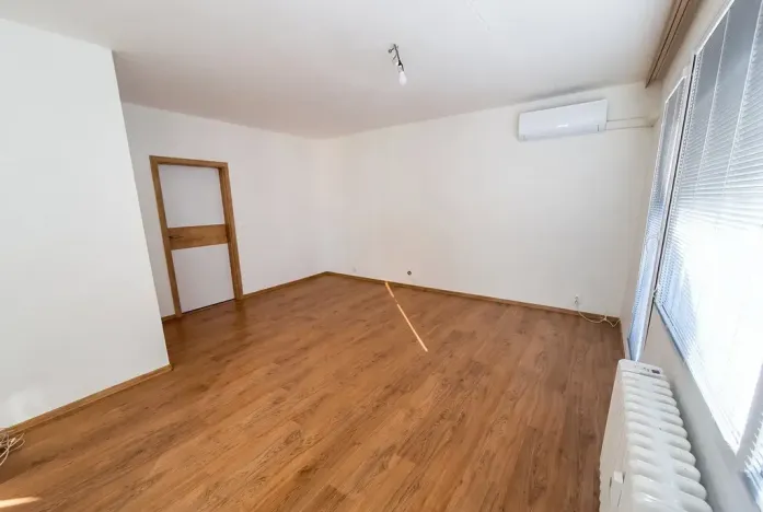 Pronájem bytu 3+1, Brno, Konradova, 77 m2