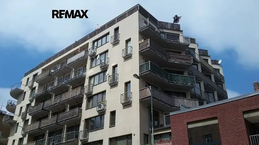 Pronájem bytu 1+kk, Praha - Libeň, Drahobejlova, 33 m2