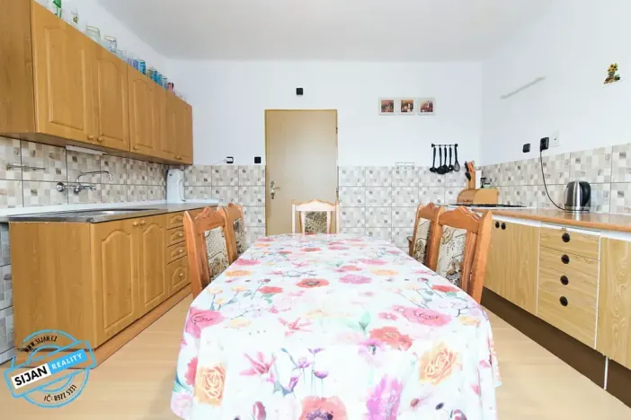 Prodej bytu 5+1, Vrbno pod Pradědem, Sadová, 108 m2