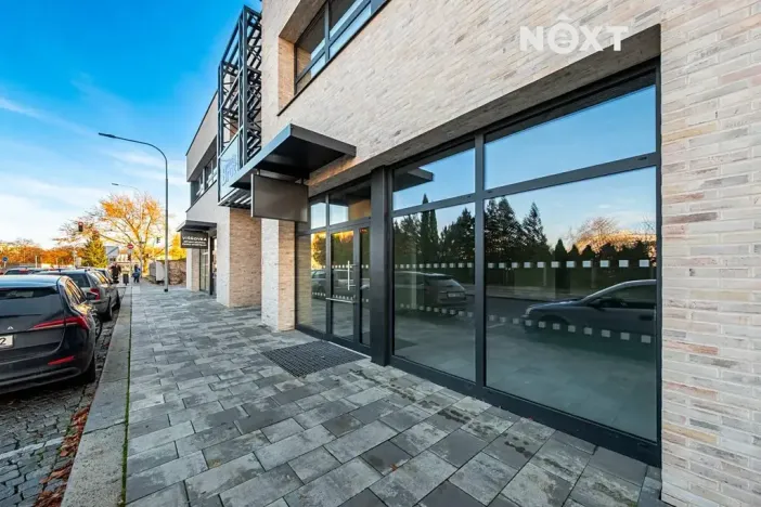 Pronájem obchodního prostoru, Pardubice, Na Spravedlnosti, 110 m2