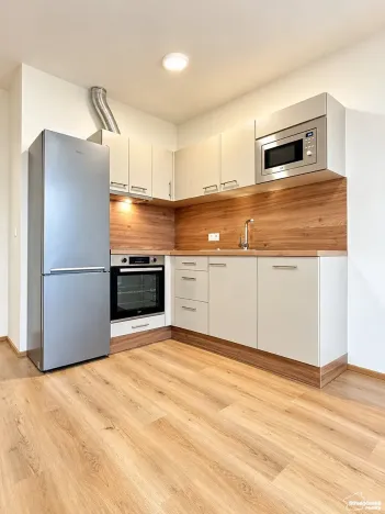 Pronájem bytu 1+kk, Uhlířské Janovice, Hrnčířská, 35 m2