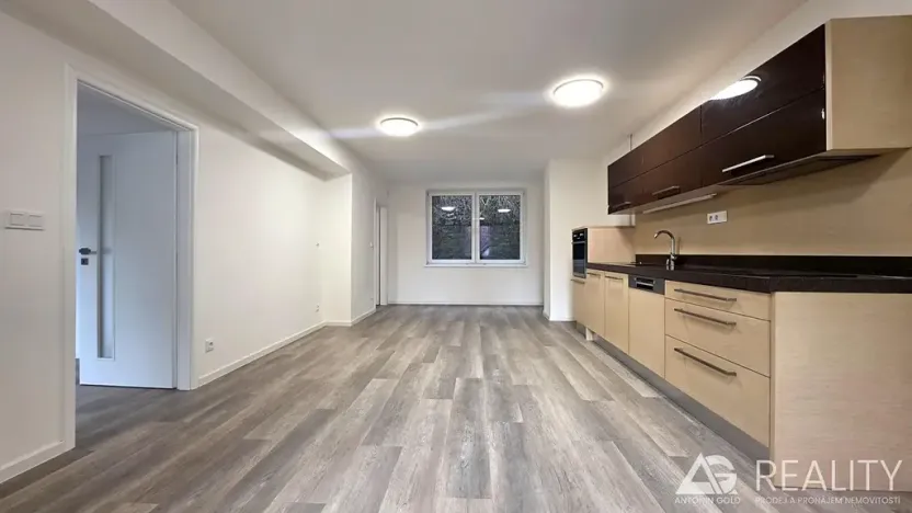 Prodej bytu 3+kk, Praha - Hlubočepy, Pod Žvahovem, 88 m2