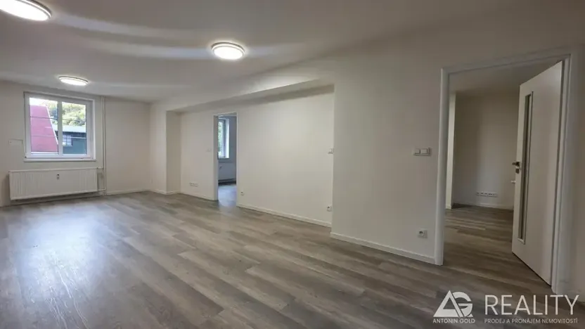 Prodej bytu 3+kk, Praha - Hlubočepy, Pod Žvahovem, 88 m2