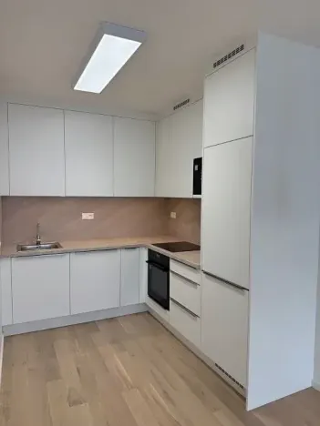 Pronájem bytu 2+kk, Praha - Chodov, Komárkova, 57 m2