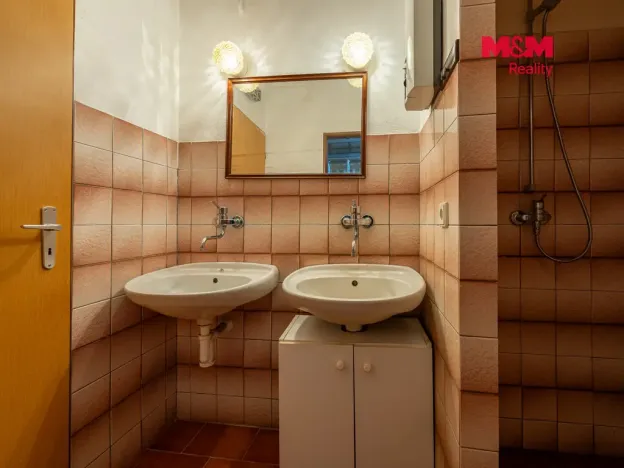 Prodej rodinného domu, Votice, Malé nám., 122 m2