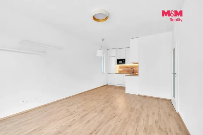 Pronájem bytu 2+kk, Chrudim - Chrudim IV, Luhanova, 50 m2