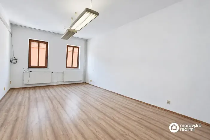 Pronájem obchodního prostoru, Ivančice, Jana Schwarze, 100 m2