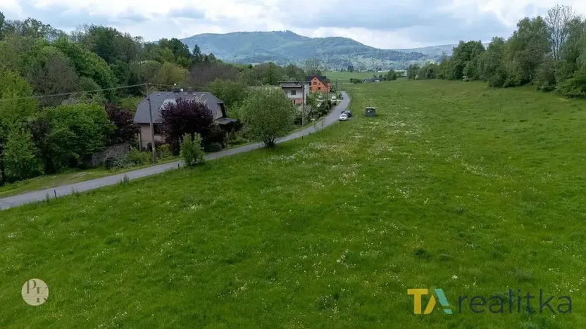 Prodej pozemku pro bydlení, Návsí, 1579 m2