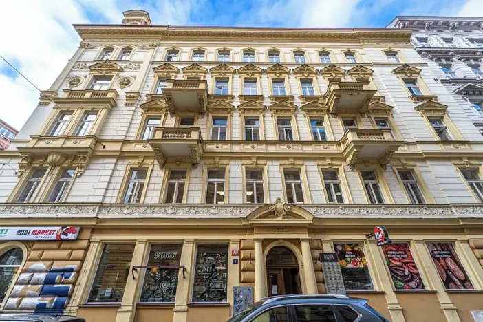 Pronájem bytu 2+kk, Praha, Tyršova, 56 m2
