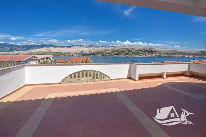Prodej bytu 4+kk, Pag, Chorvatsko, 200 m2