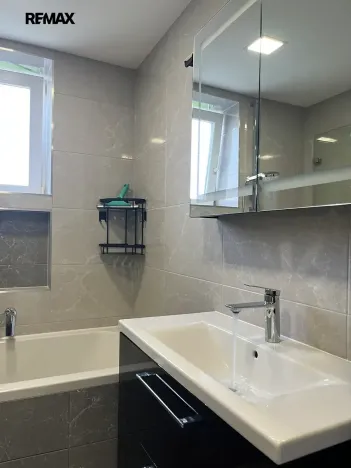 Pronájem bytu 2+kk, Kladno, Vodárenská, 36 m2