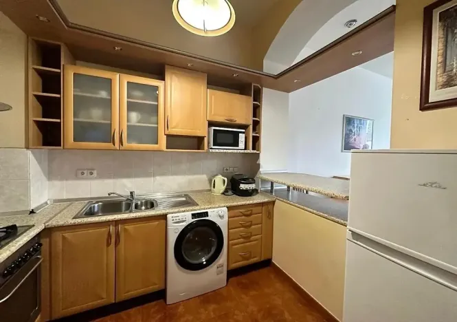 Pronájem bytu 2+1, Karlovy Vary, Zahradní, 52 m2