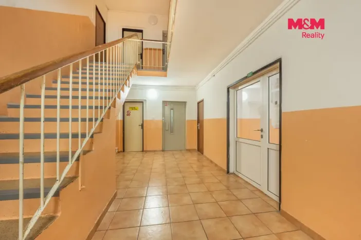 Prodej bytu 1+1, Kladno - Kročehlavy, Finská, 35 m2