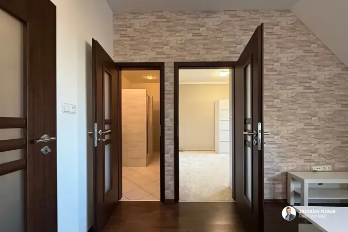 Pronájem bytu 2+kk, Železnice, Tyršova, 42 m2