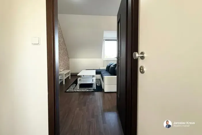 Pronájem bytu 2+kk, Železnice, Tyršova, 42 m2