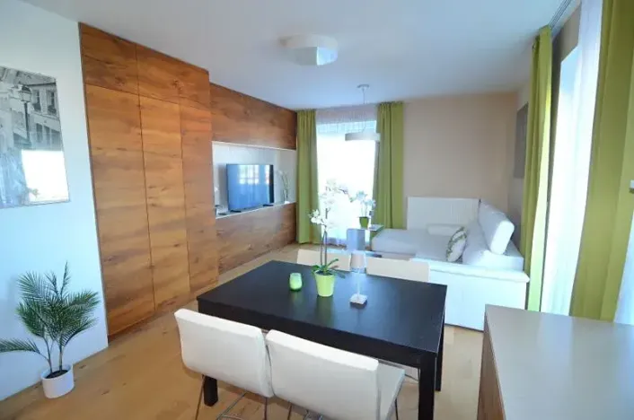 Prodej bytu 2+kk, Praha - Pitkovice, Chorošová, 55 m2