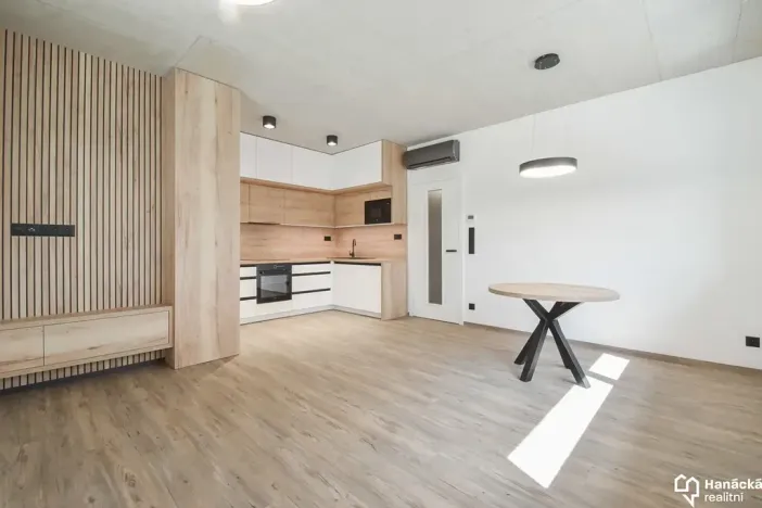 Pronájem bytu 2+kk, Olomouc, Rejskova, 58 m2