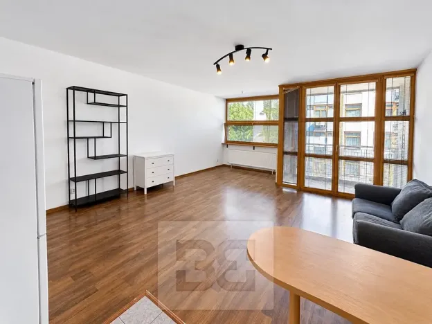 Pronájem bytu 1+kk, Praha - Smíchov, 43 m2