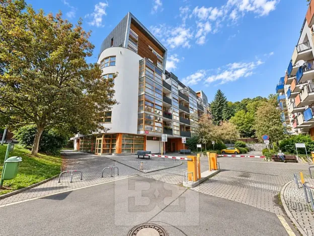 Pronájem bytu 1+kk, Praha - Smíchov, 43 m2