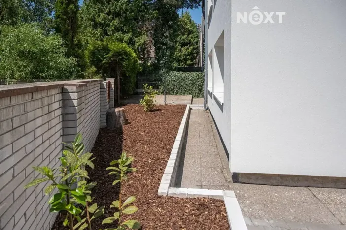 Prodej bytu 2+kk, Praha - Kyje, Vajgarská, 27 m2