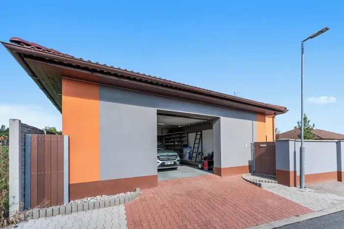 Prodej kanceláře, Velké Přítočno, 350 m2
