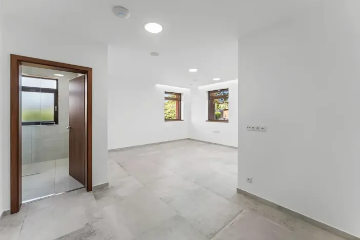 Prodej kanceláře, Velké Přítočno, 350 m2