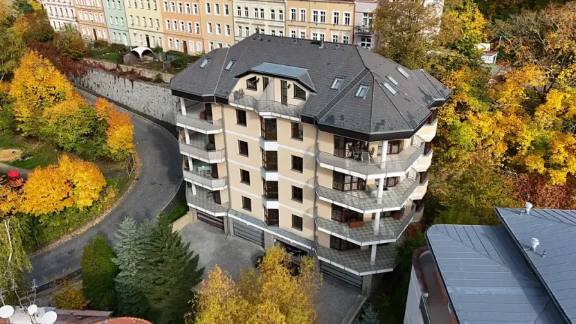 Prodej bytu 4+1, Karlovy Vary, Tylova, 182 m2