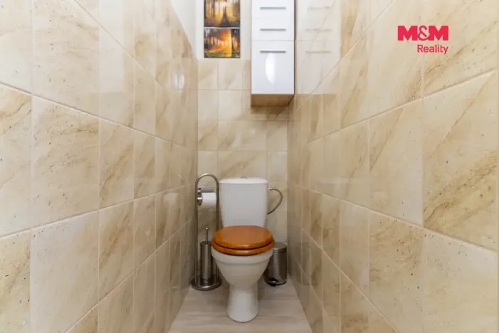 Prodej obchodního prostoru, Roštín, 170 m2