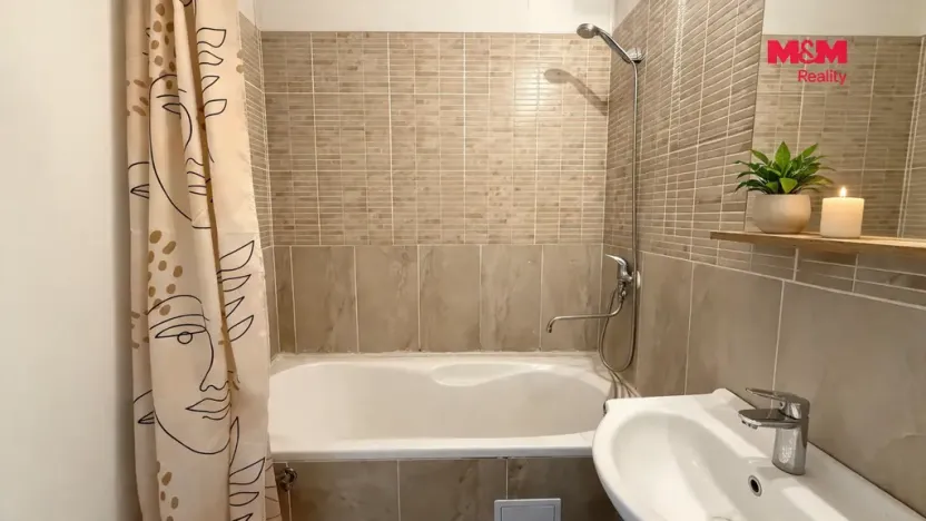 Prodej bytu 3+1, Dobev - Stará Dobev, 73 m2