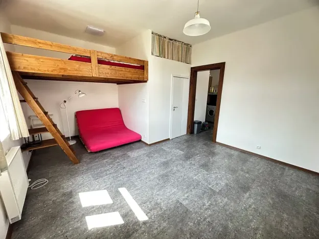 Pronájem bytu 2+kk, Liberec, Husitská, 40 m2