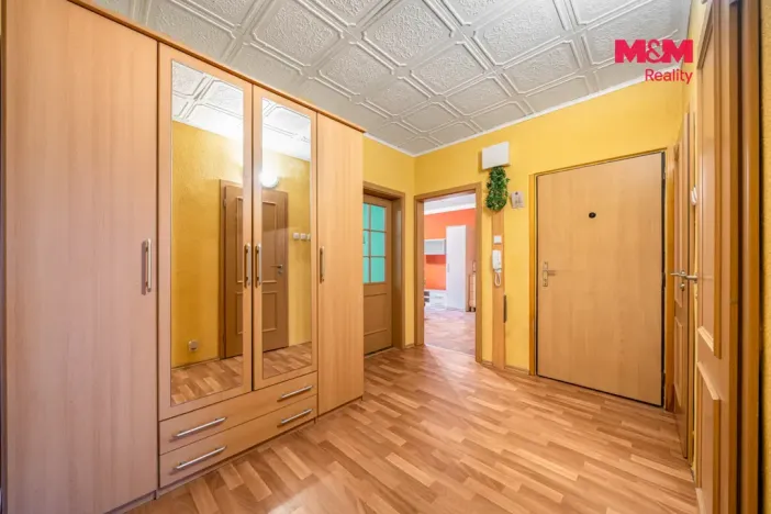 Prodej bytu 2+1, Loket, Sportovní, 59 m2