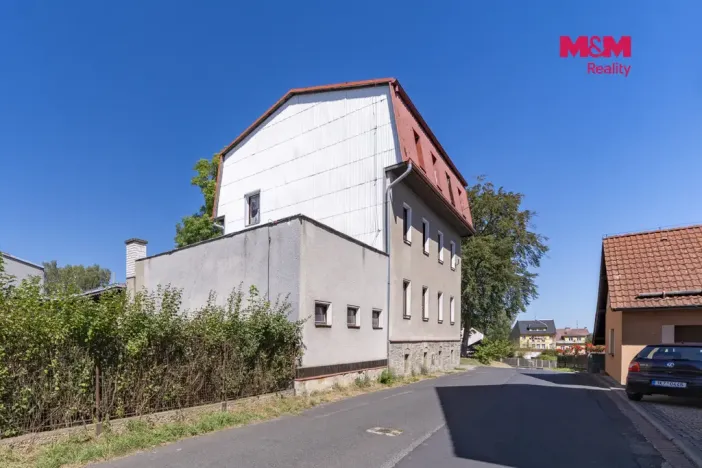 Prodej bytu 3+1, Hranice, Tovární, 61 m2
