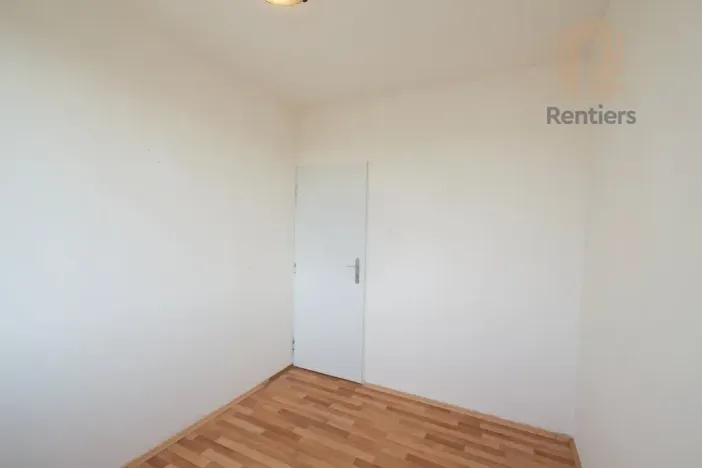 Pronájem bytu 3+1, Praha - Prosek, Veltruská, 59 m2
