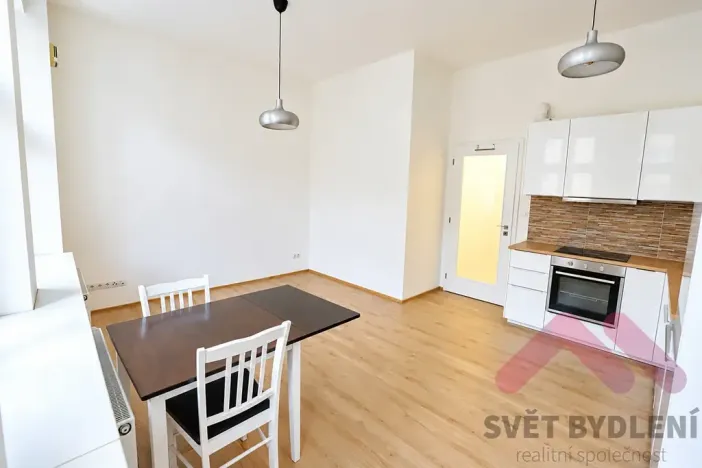 Pronájem bytu 2+kk, Praha - Žižkov, Kubelíkova, 45 m2