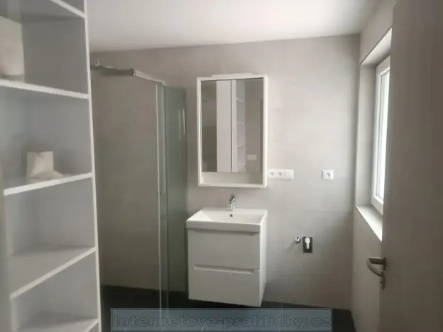 Pronájem rodinného domu, Praha - Řeporyje, 150 m2