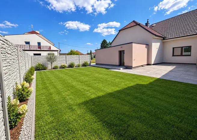 Prodej rodinného domu, Hroznová Lhota, 145 m2